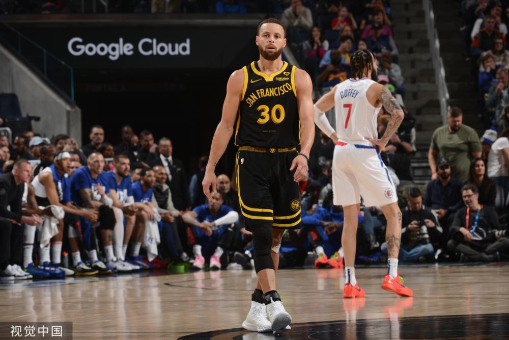 赵睿荣登国 赵睿荣登国