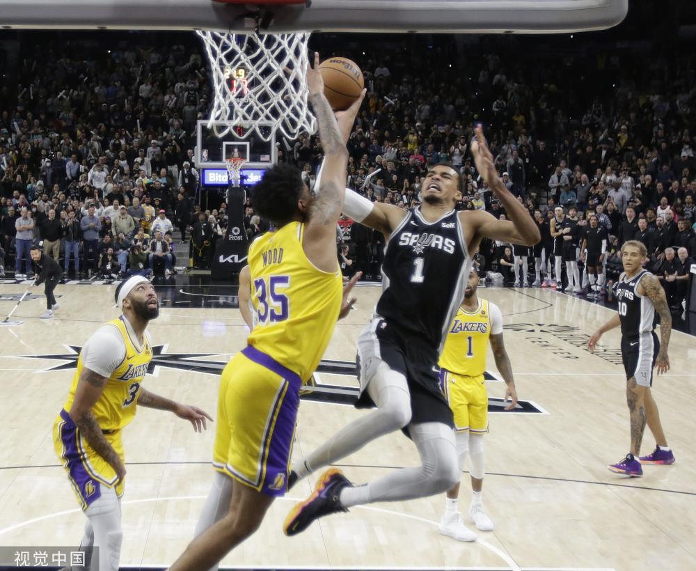 他不仅为球 他不仅为球